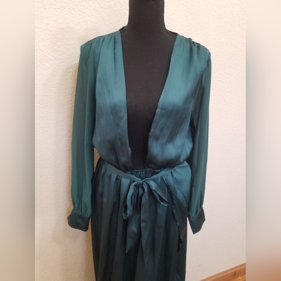 Emerald green See-through Dress! - Picture 3 of 5